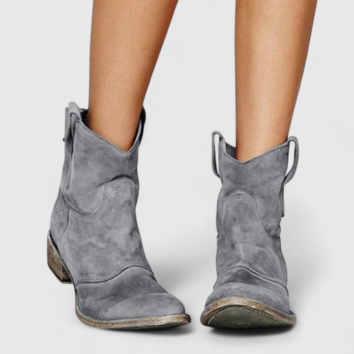 ALEA– WESTERN CHIC ANKLE BOOTS