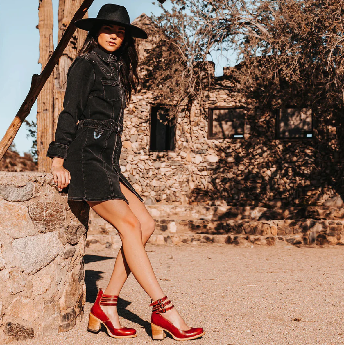 DANIELLA – STRAP DETAIL BLOCK HEEL PUMPS